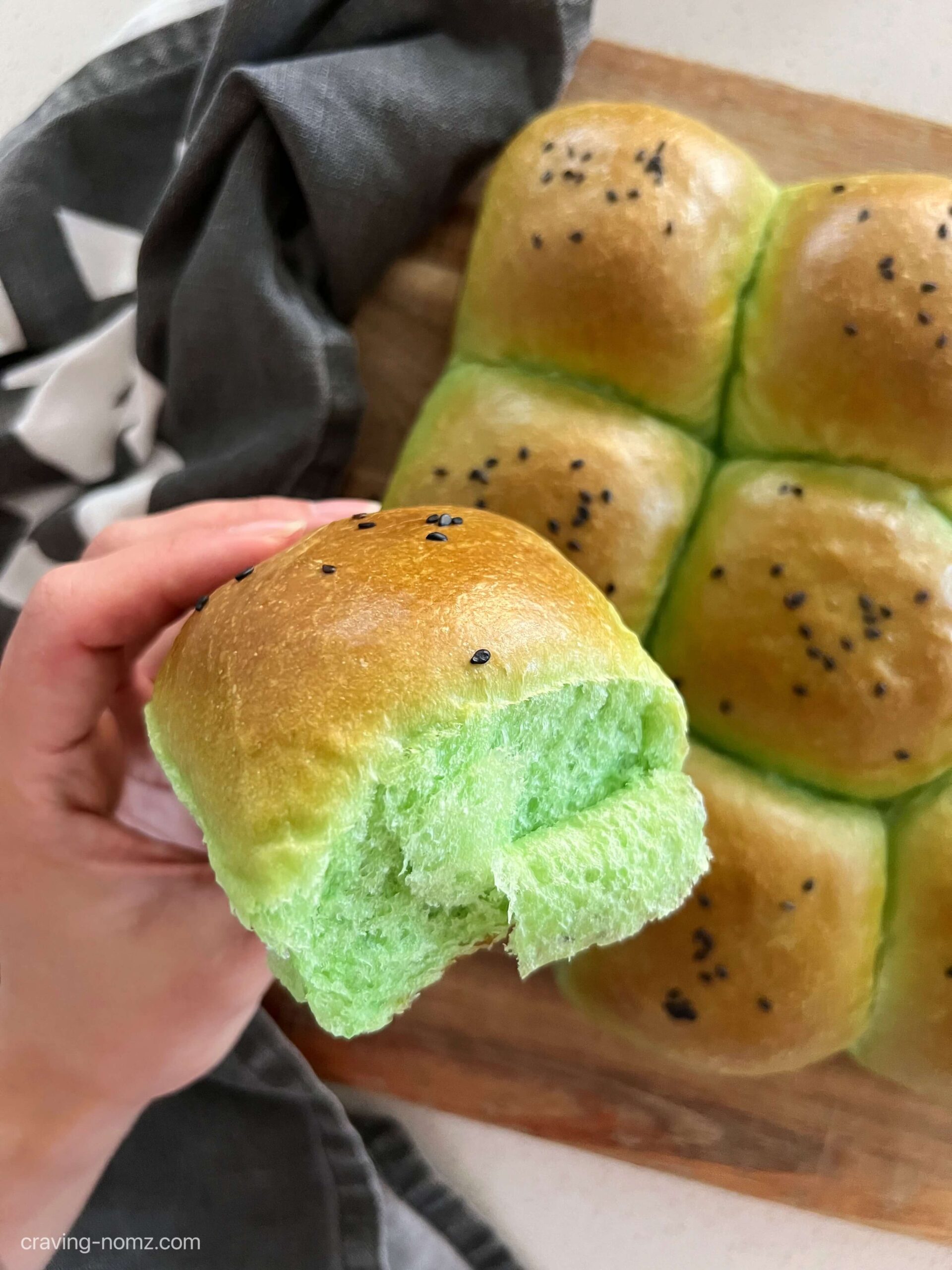 pandan coconut milk rolls