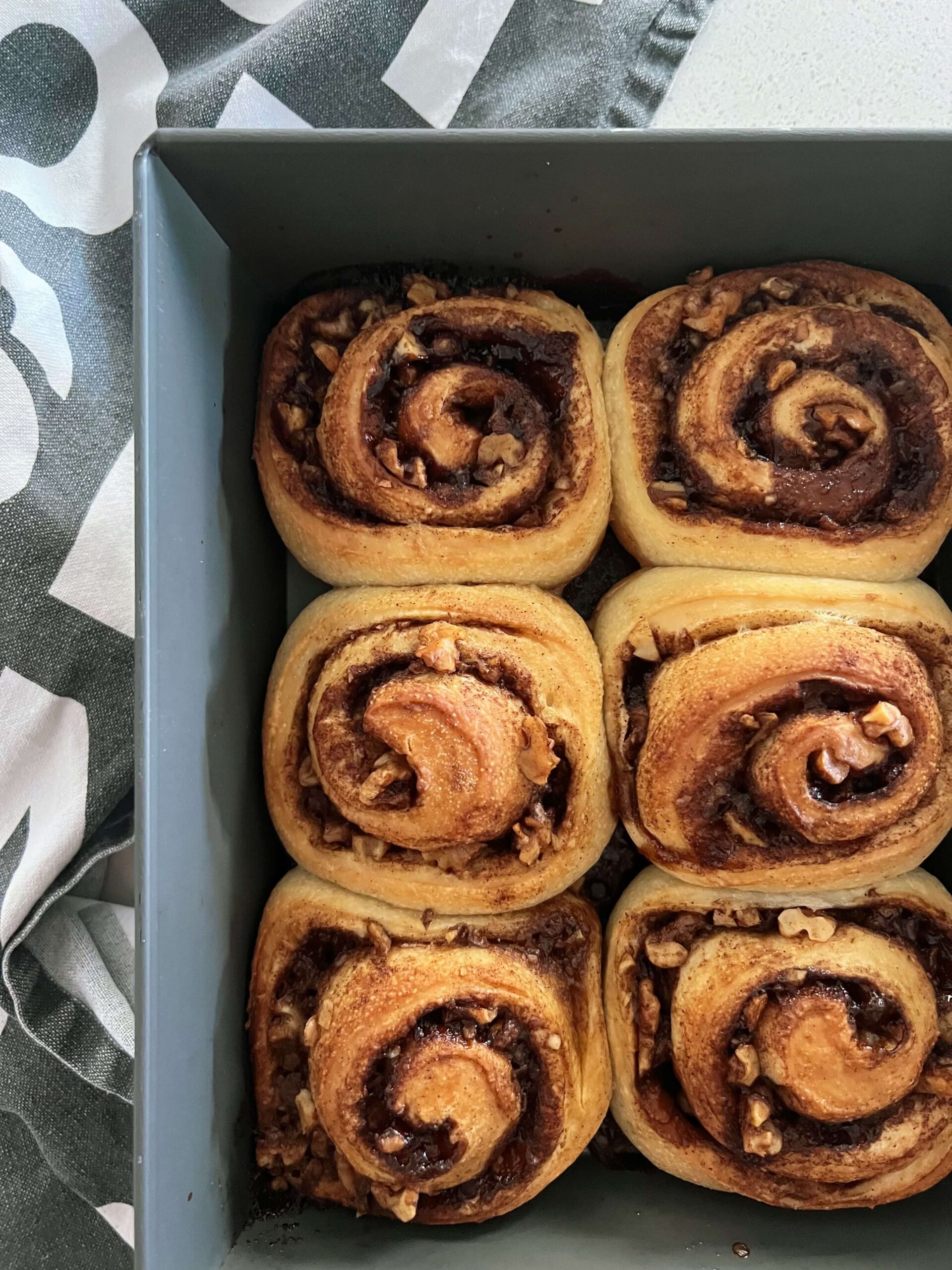 Sourdough Walnut Cinnamon Rolls